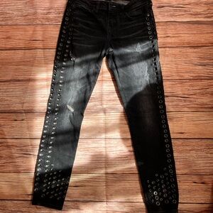 Stylish Black Women Jeans with Eyelet Detailing